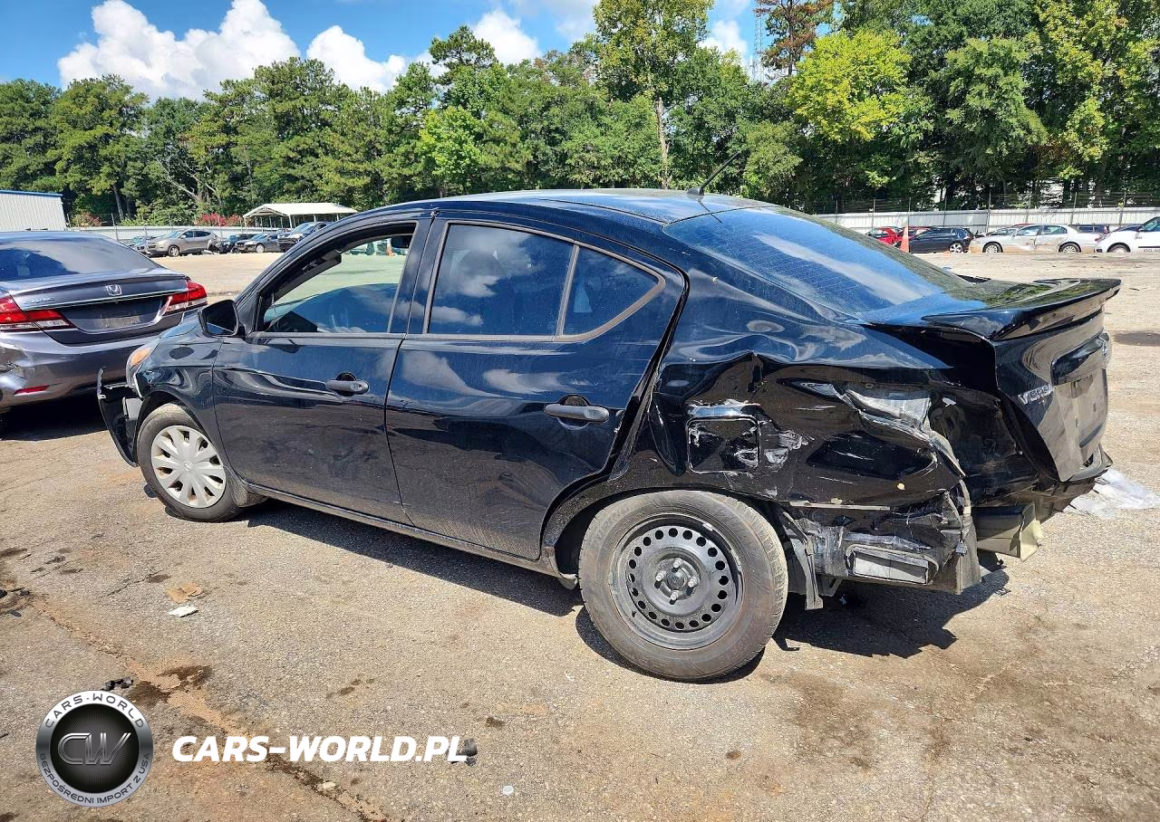 2018 Nissan Versa S VIN:3N1CN7AP9JL888208 - 2