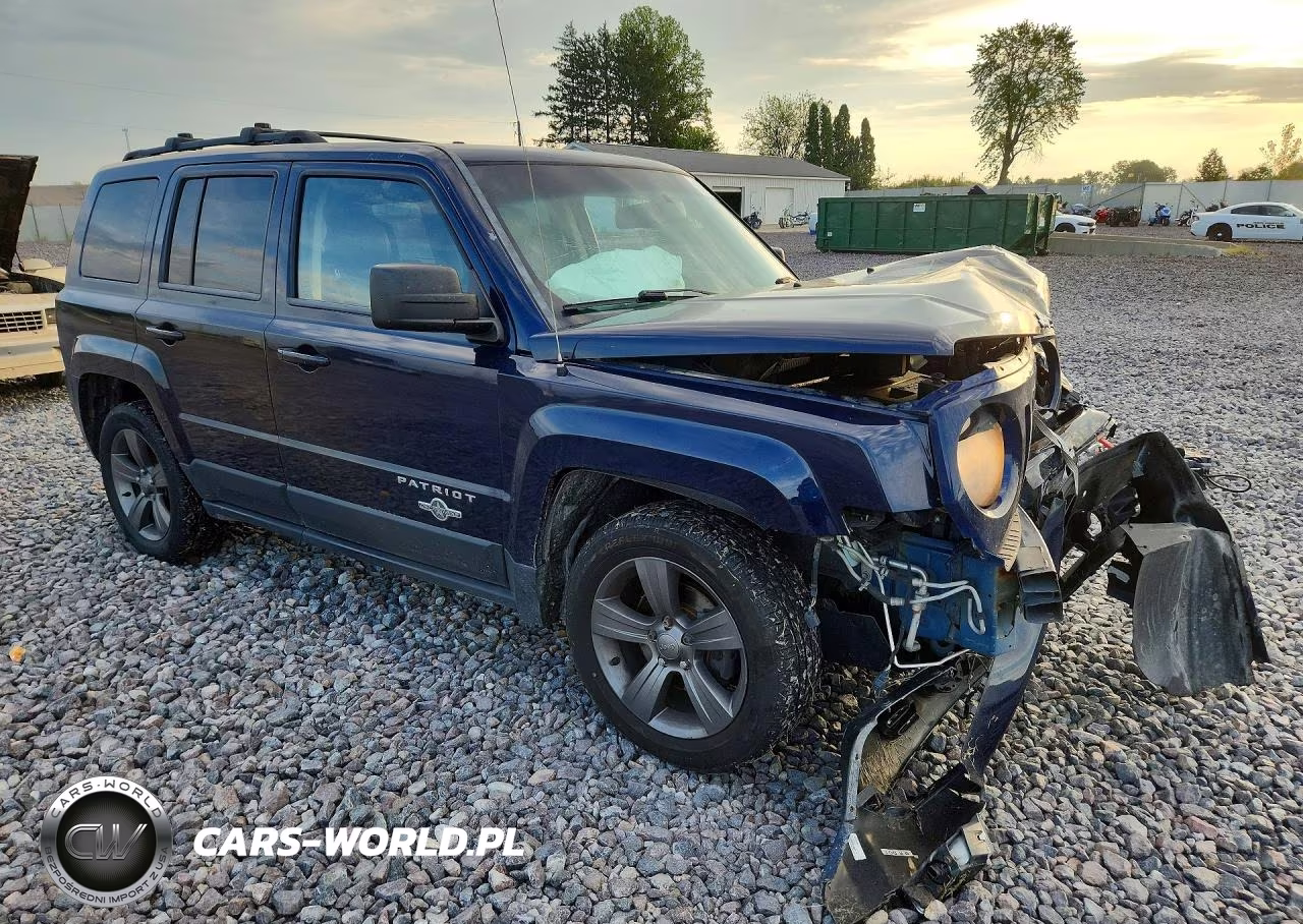 2013 Jeep Patriot Latitude VIN:1C4NJPFB6DD251544 - 4