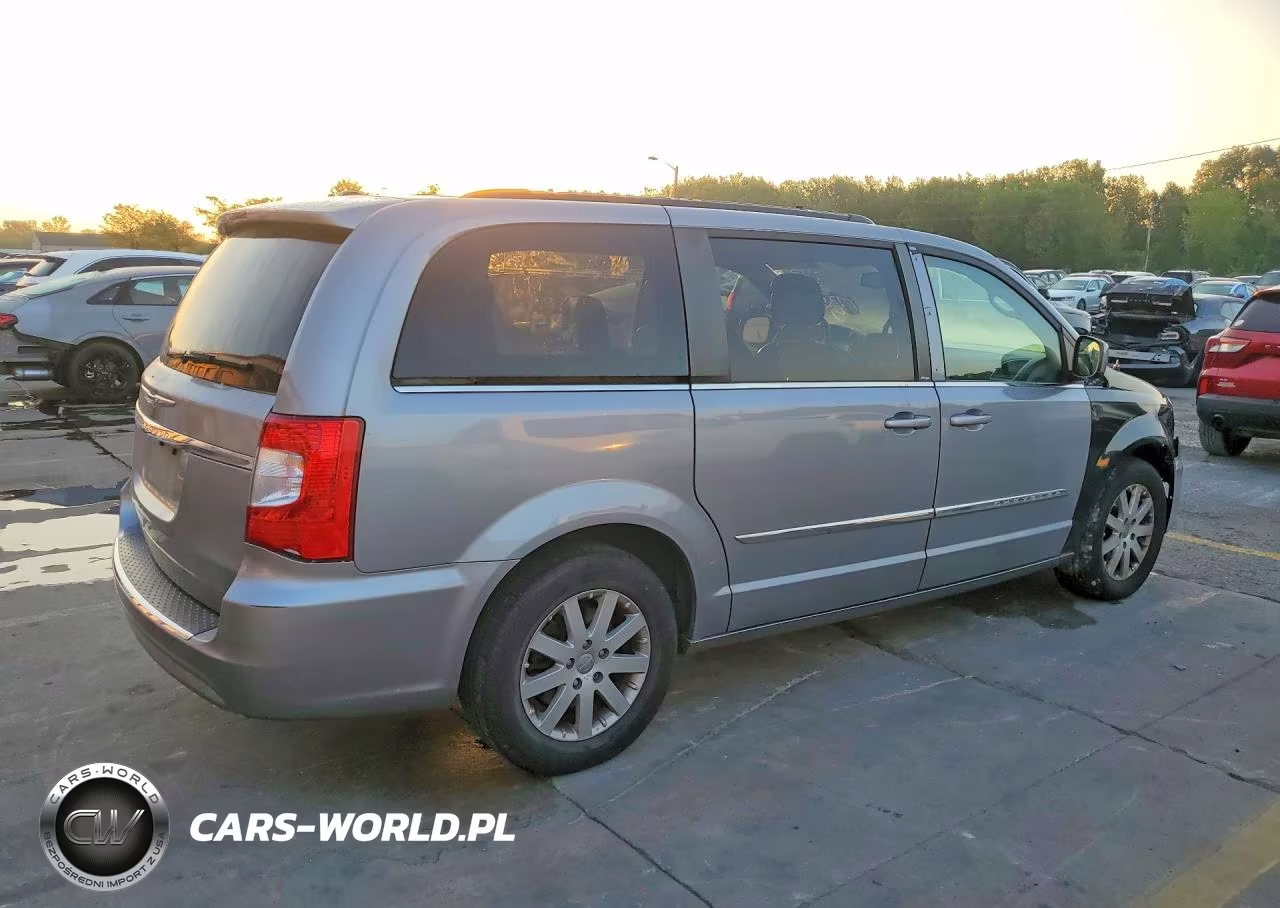 2014 Chrysler Town & Country Touring VIN:2C4RC1BG4ER208815 - 3