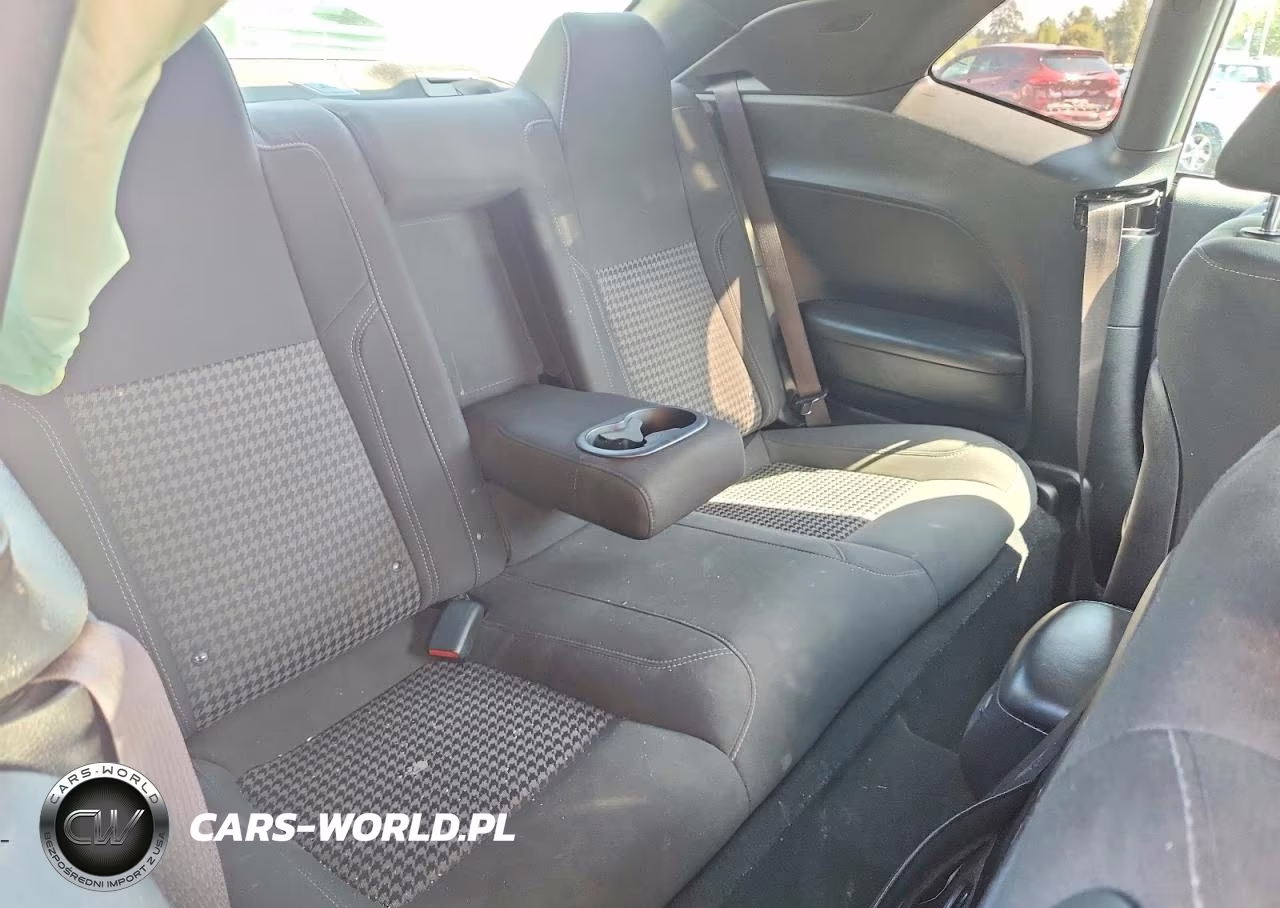 2019 Dodge Challenger Sxt VIN:2C3CDZAG5KH701699 - 10