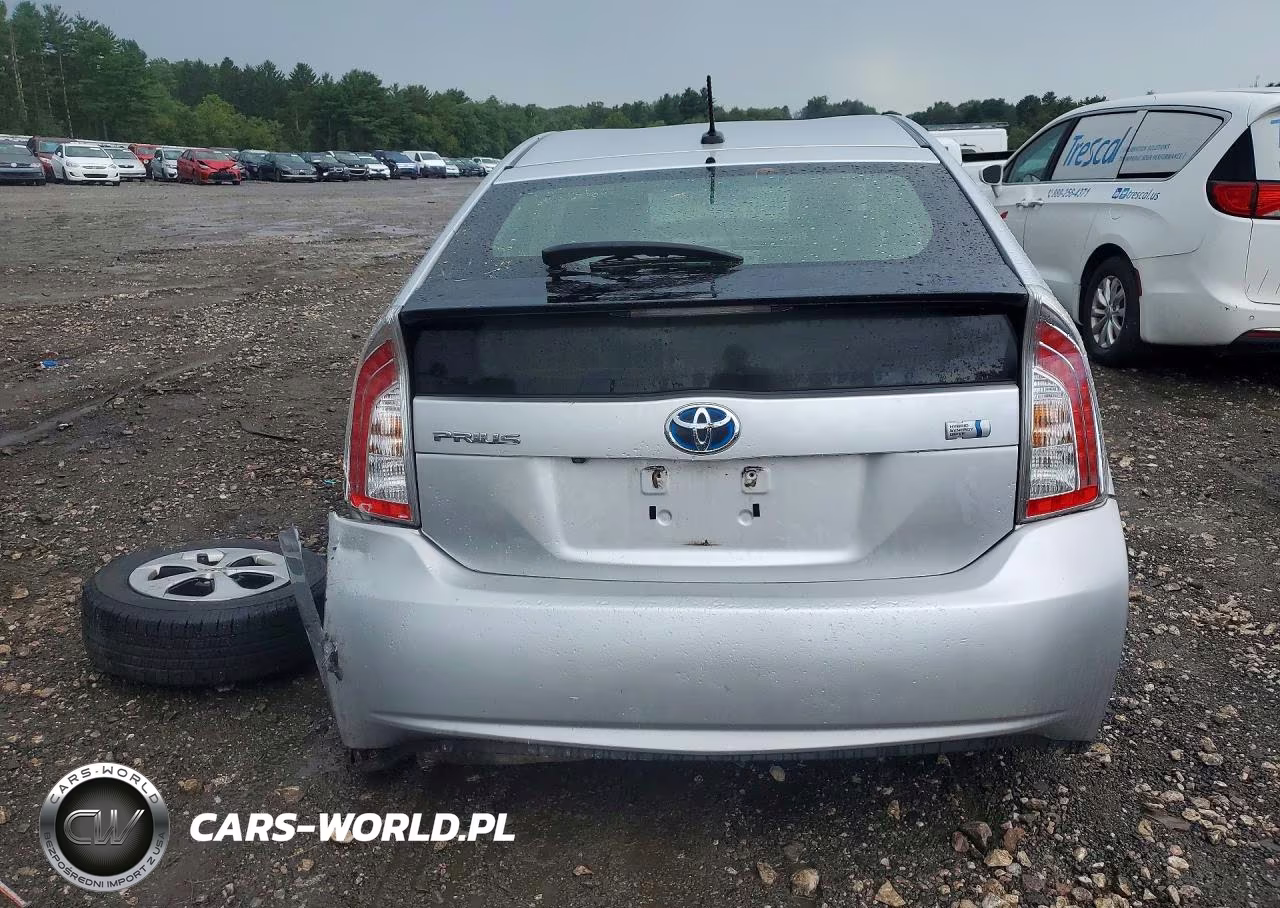 2013 Toyota Prius Three VIN:JTDKN3DU0D5543608 - 6