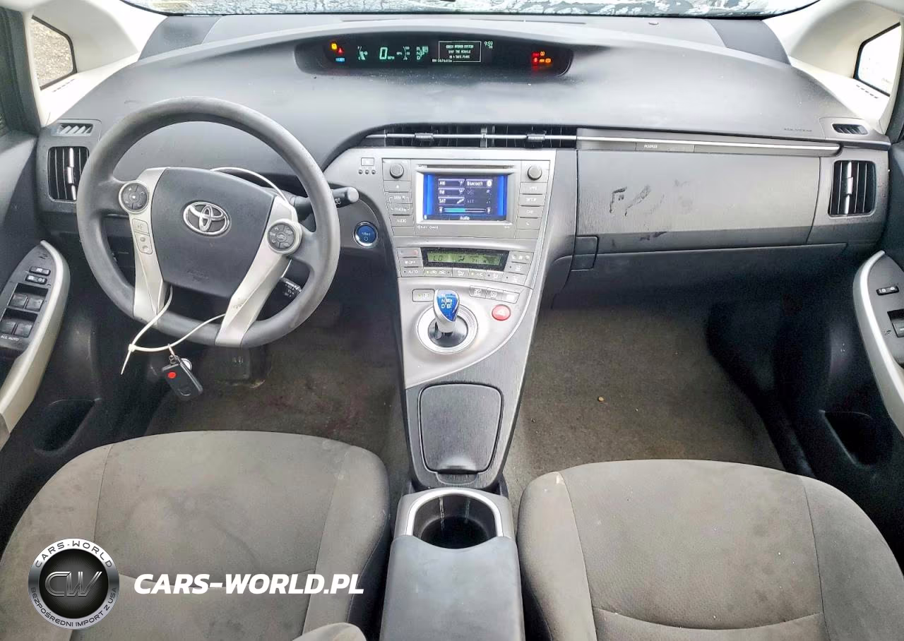 2013 Toyota Prius Three VIN:JTDKN3DU0D5543608 - 8