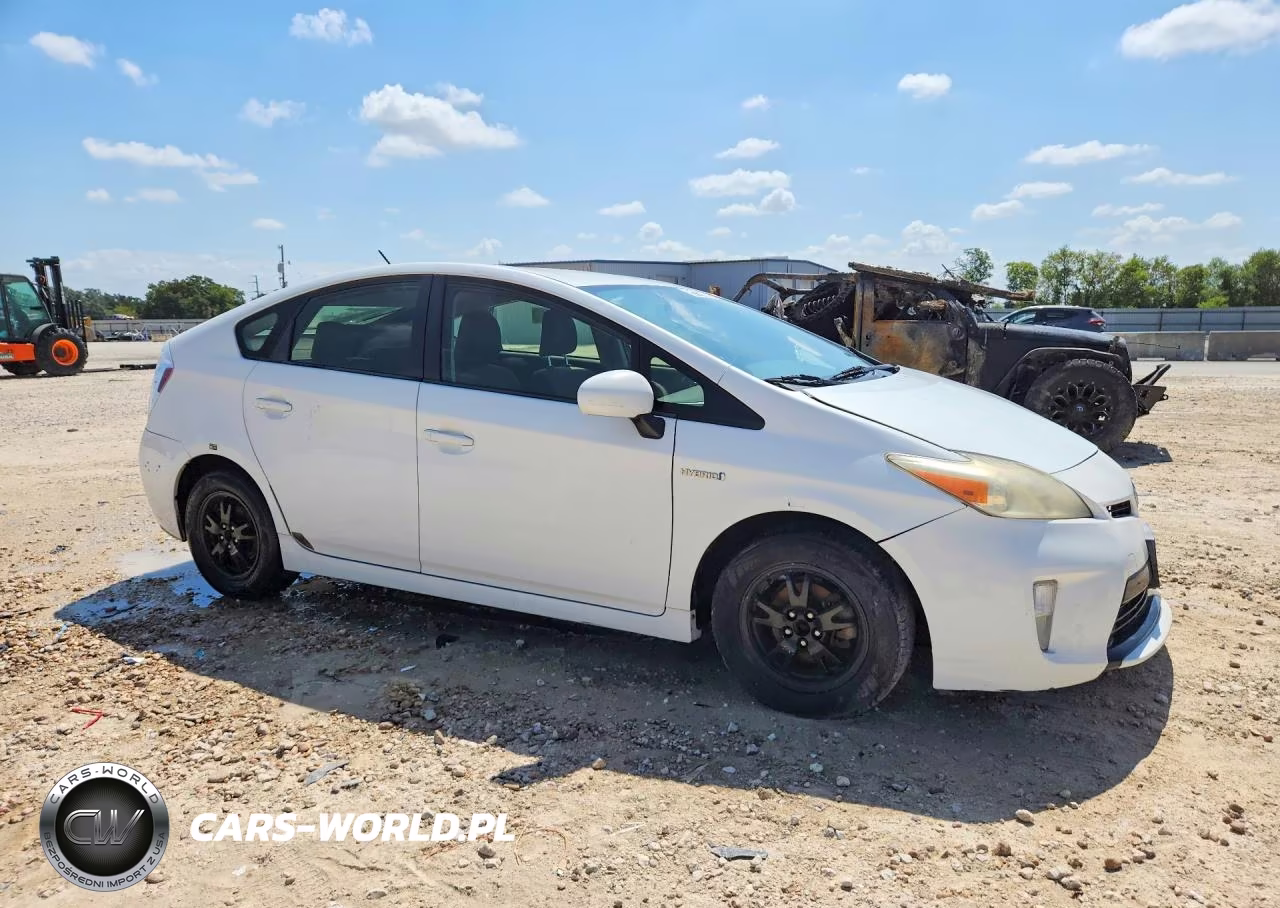 2012 Toyota Prius Two VIN:JTDKN3DUXC5496912 - 4