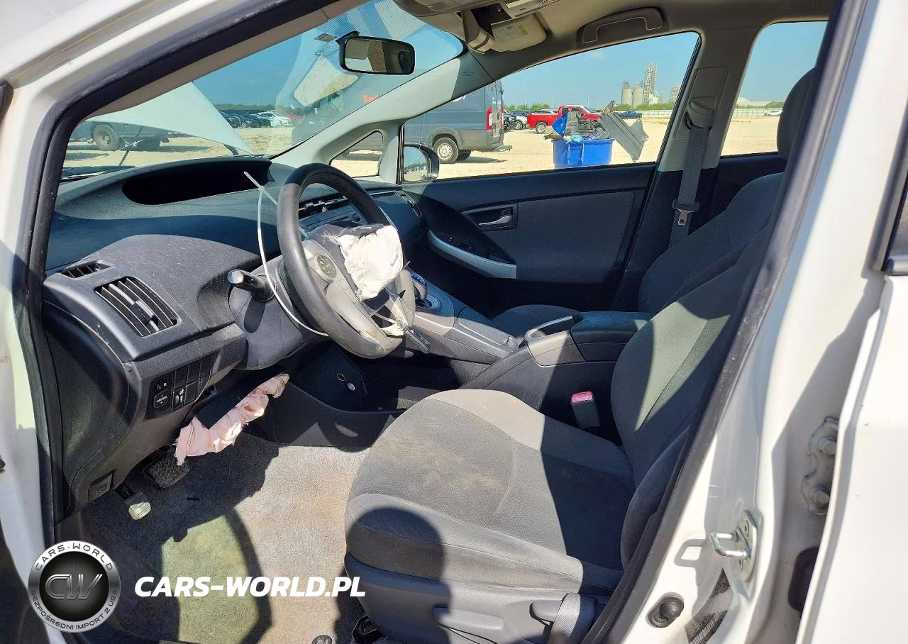 2012 Toyota Prius Two VIN:JTDKN3DUXC5496912 - 7