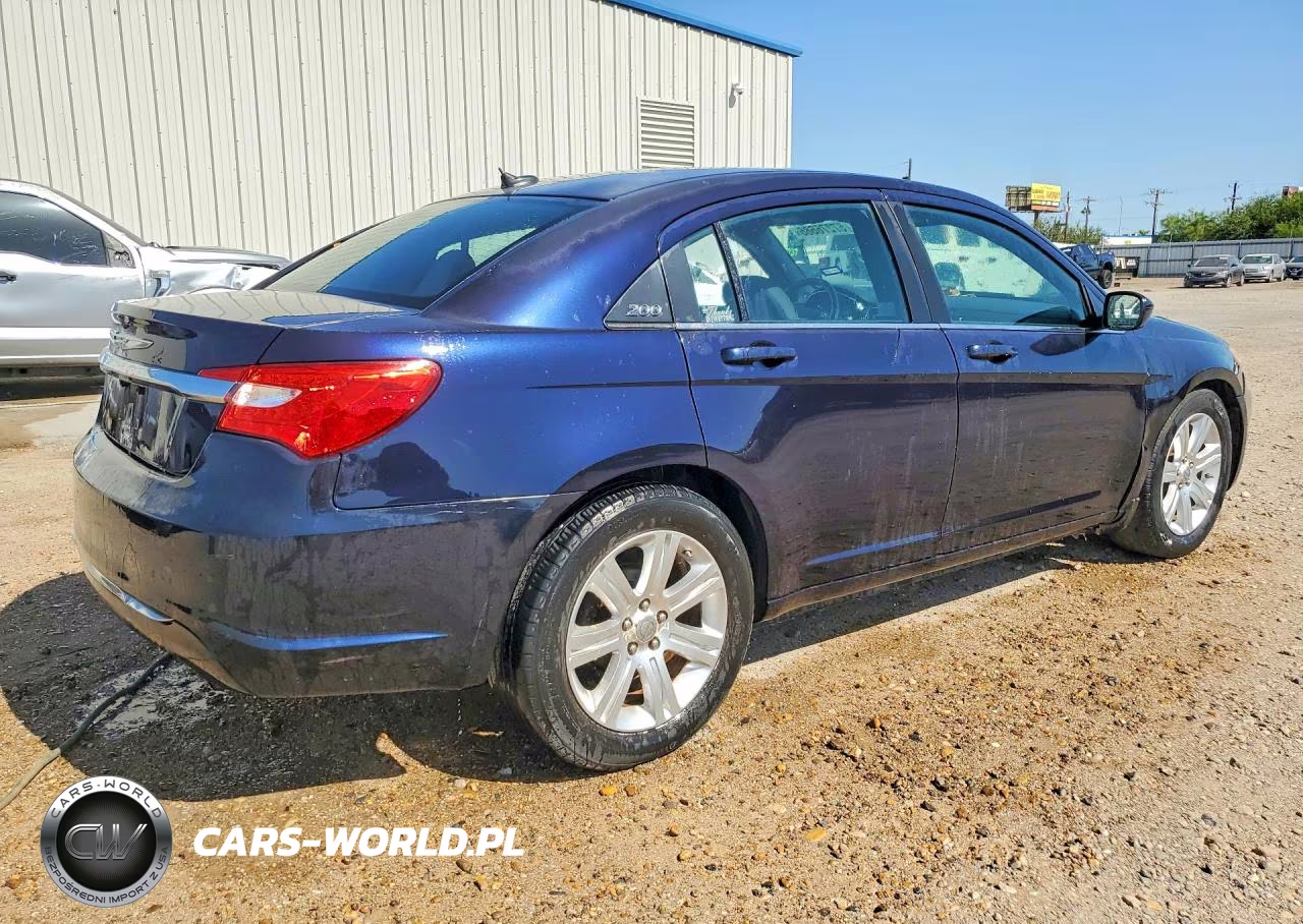 2012 Chrysler 200 Touring VIN:1C3CCBBB1CN288105 - 3