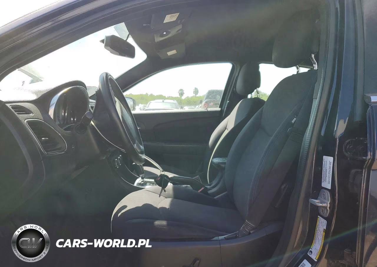 2012 Chrysler 200 Touring VIN:1C3CCBBB1CN288105 - 7