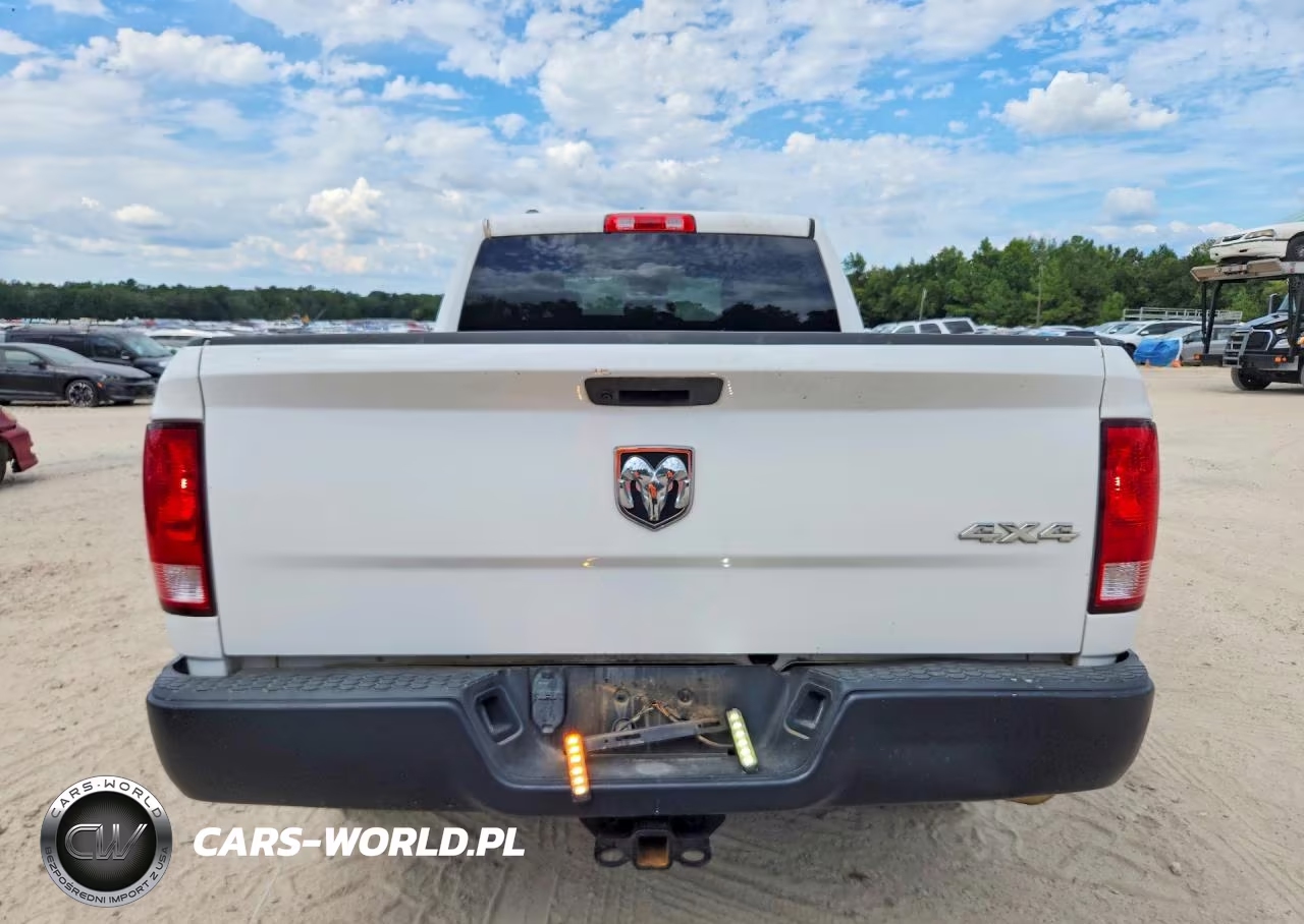 2022 Ram 1500 Classic Tradesman VIN:1C6RR7FG8NS245884 - 6