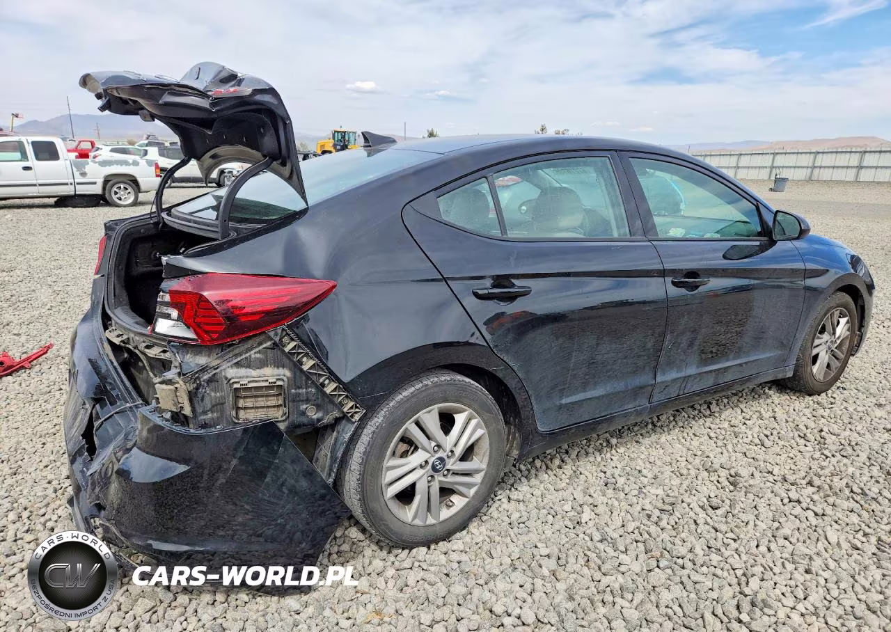 2020 Hyundai Elantra Sel VIN:5NPD84LF2LH629963 - 3