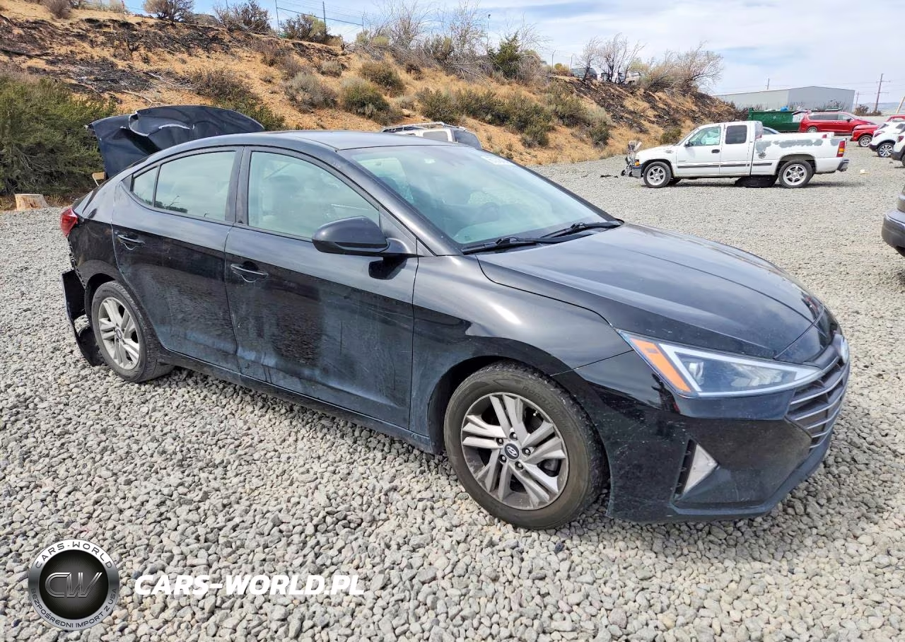 2020 Hyundai Elantra Sel VIN:5NPD84LF2LH629963 - 4