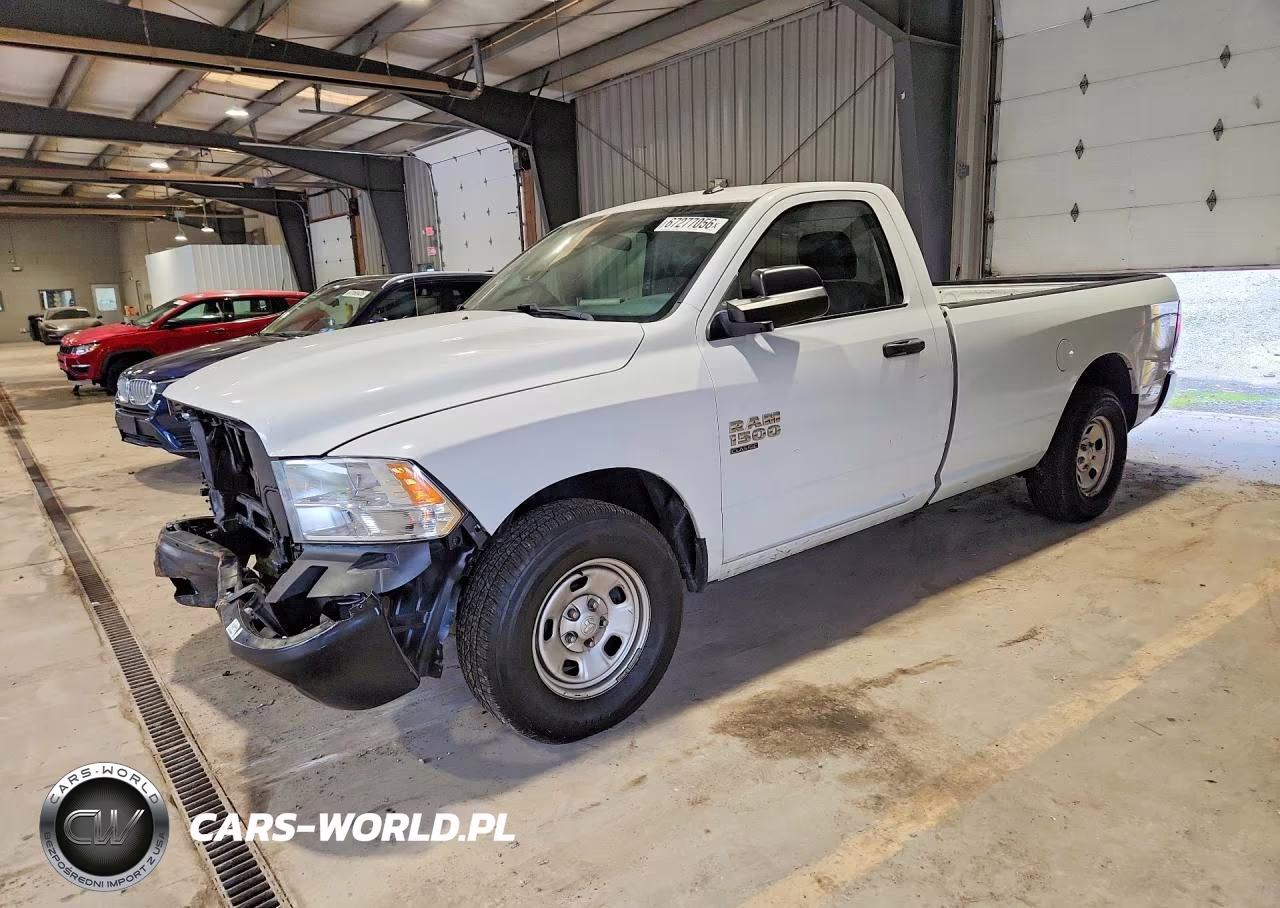 2022 Ram 1500 Classic Tradesman VIN:3C6JR6DG0NG300913 - 1