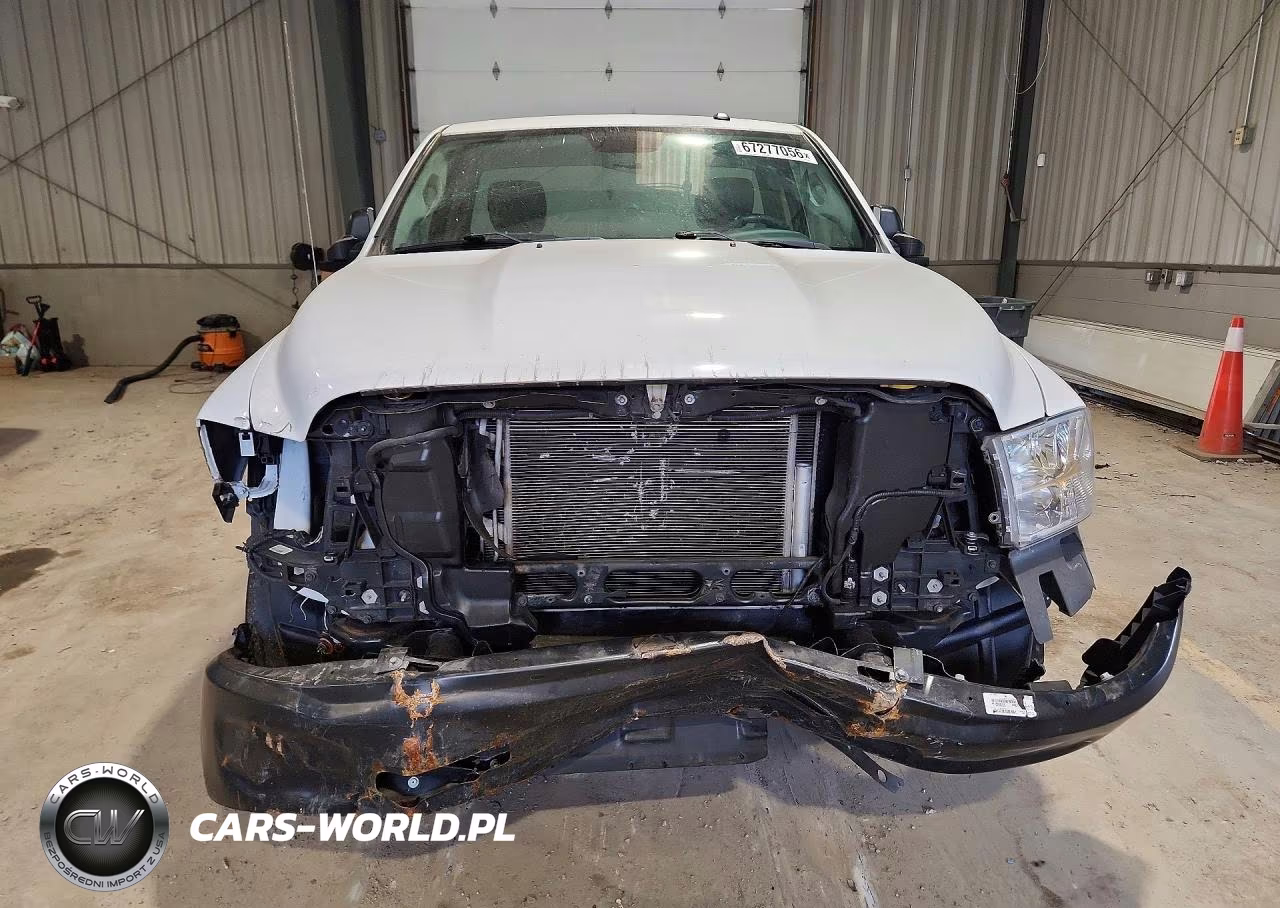 2022 Ram 1500 Classic Tradesman VIN:3C6JR6DG0NG300913 - 5