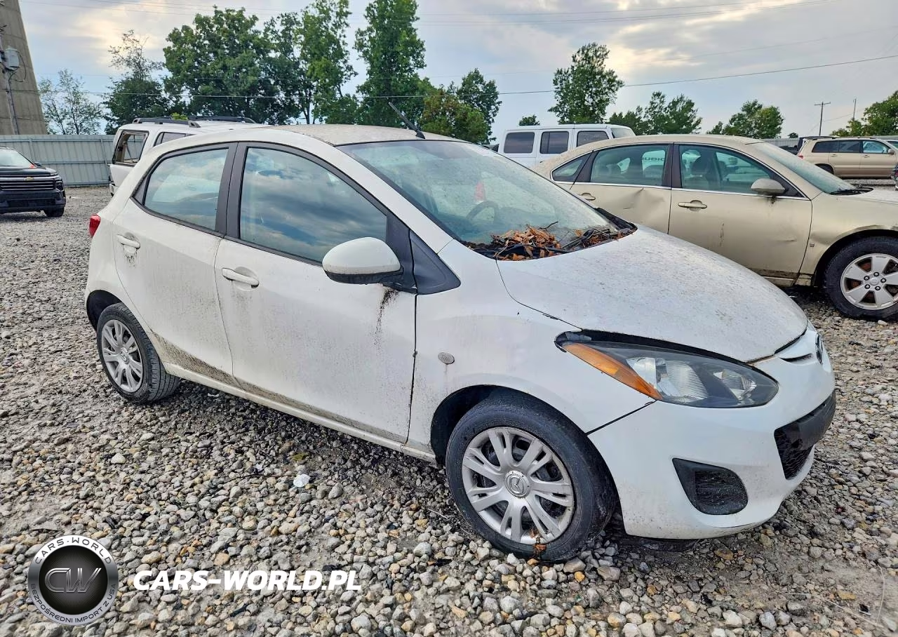 2014 Mazda Mazda2 Sport VIN:JM1DE1KZ4E0178392 - 4