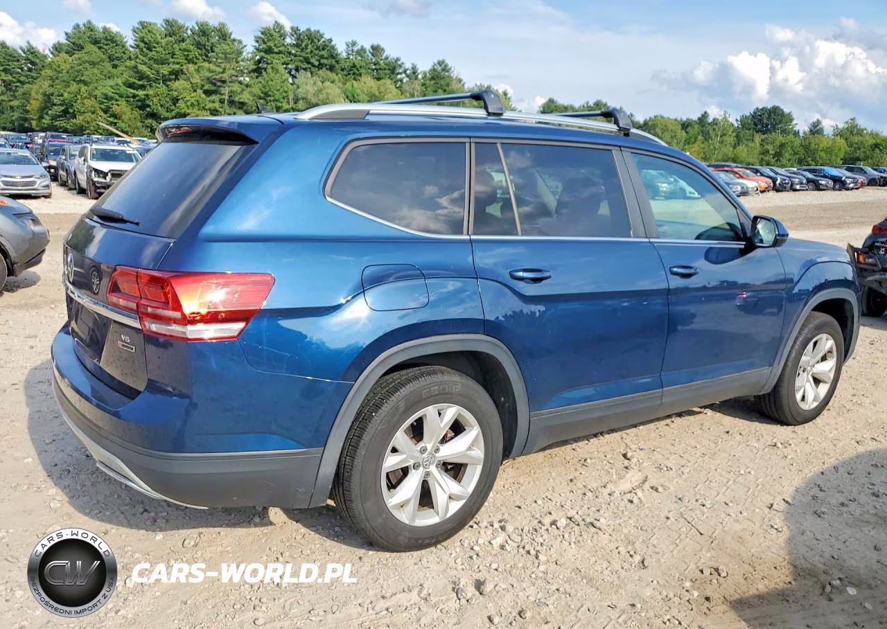 2019 Volkswagen Atlas S VIN:1V2GR2CAXKC541884 - 3