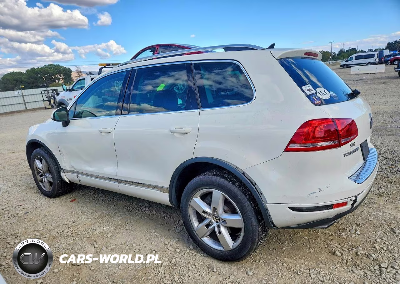 2011 Volkswagen Touareg V6 VIN:WVGFF9BP6BD002558 - 2