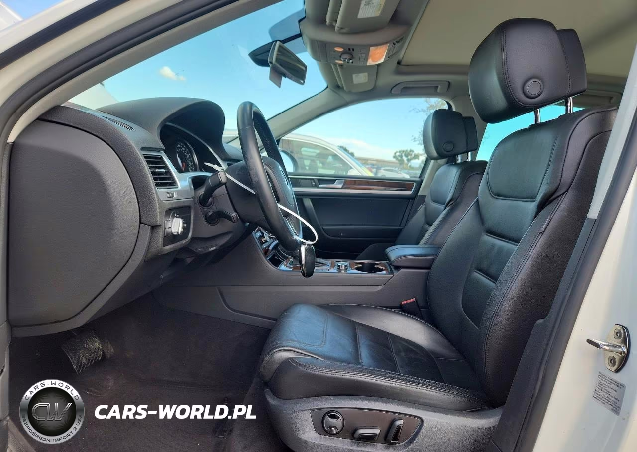 2011 Volkswagen Touareg V6 VIN:WVGFF9BP6BD002558 - 7