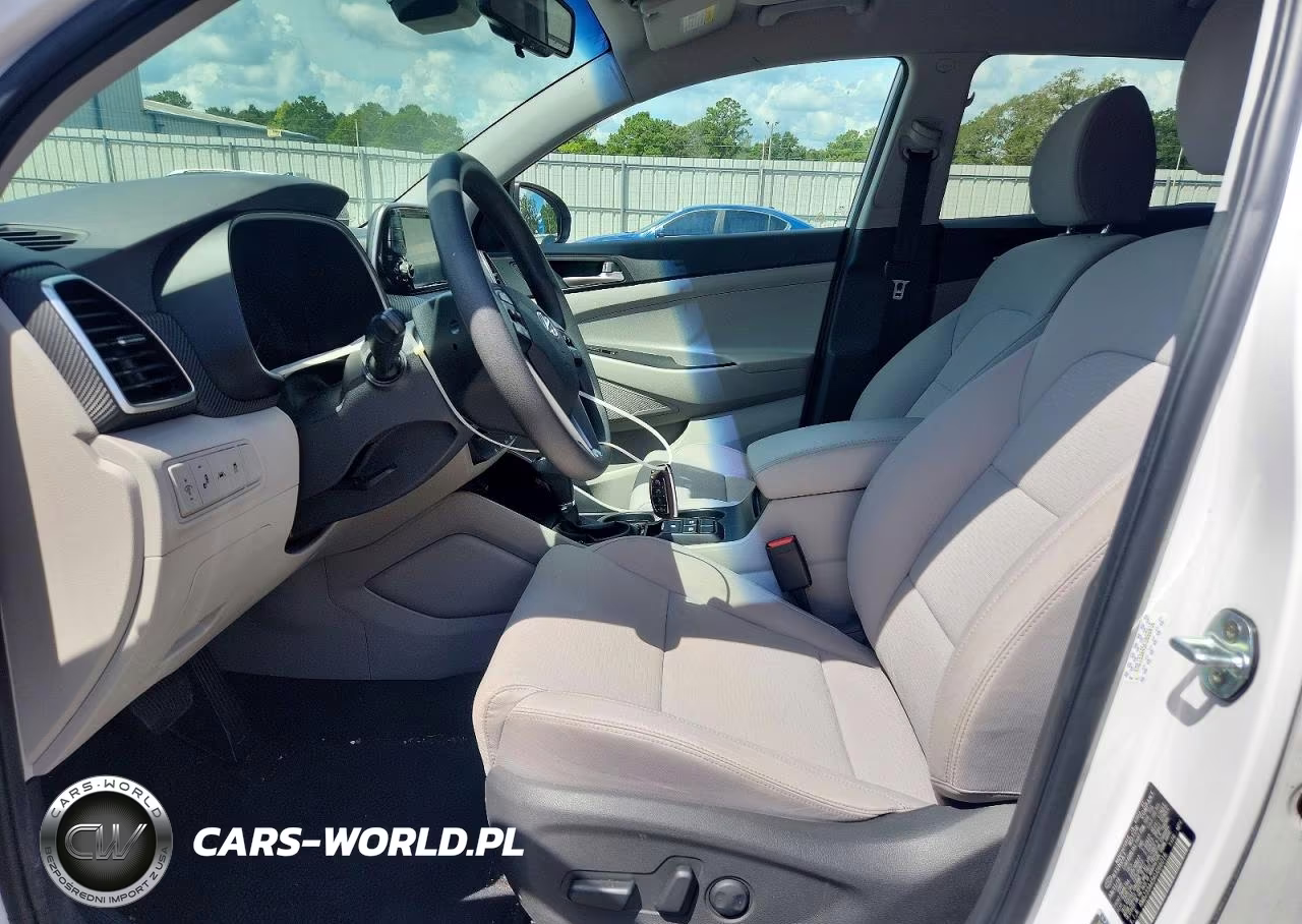2019 Hyundai Tucson Value VIN:KM8J33A45KU066016 - 7