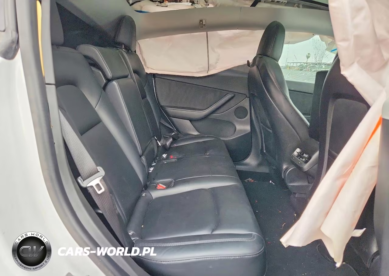2021 Tesla Model Y VIN:5YJYGDEE9MF095675 - 10
