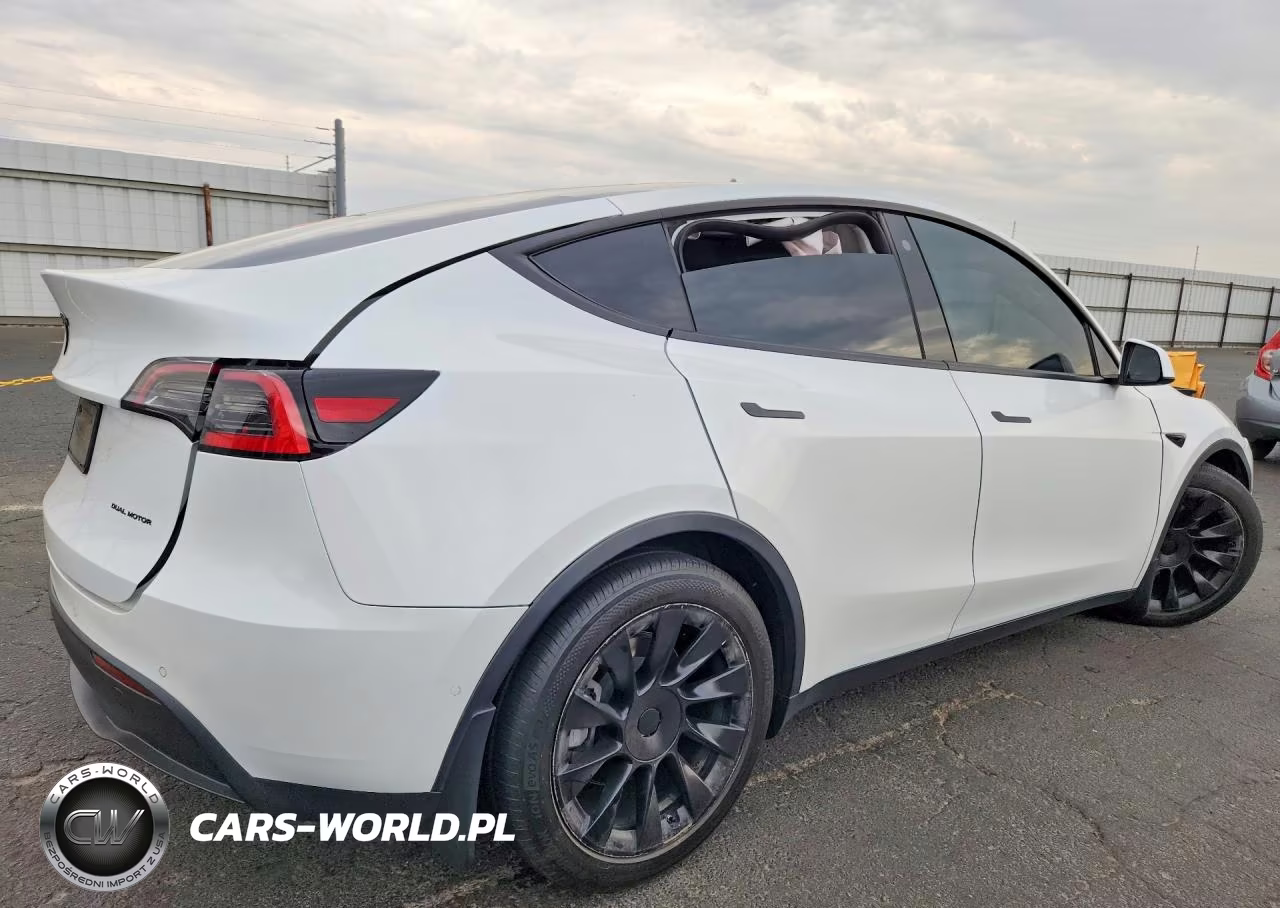 2021 Tesla Model Y VIN:5YJYGDEE9MF095675 - 3
