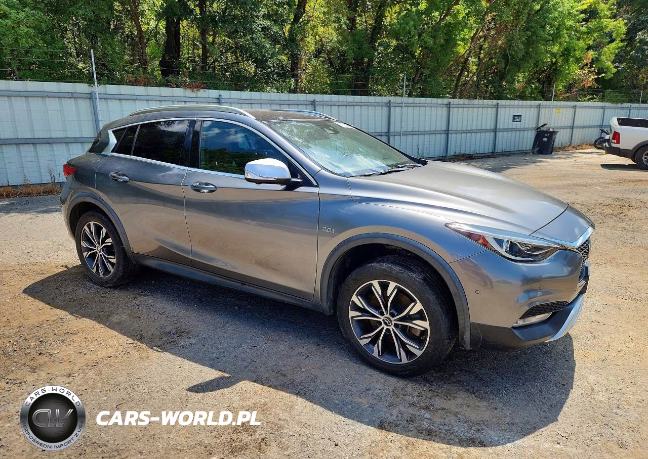 2017 Infiniti Qx30 Premium VIN:SJKCH5CR0HA032396 - 4