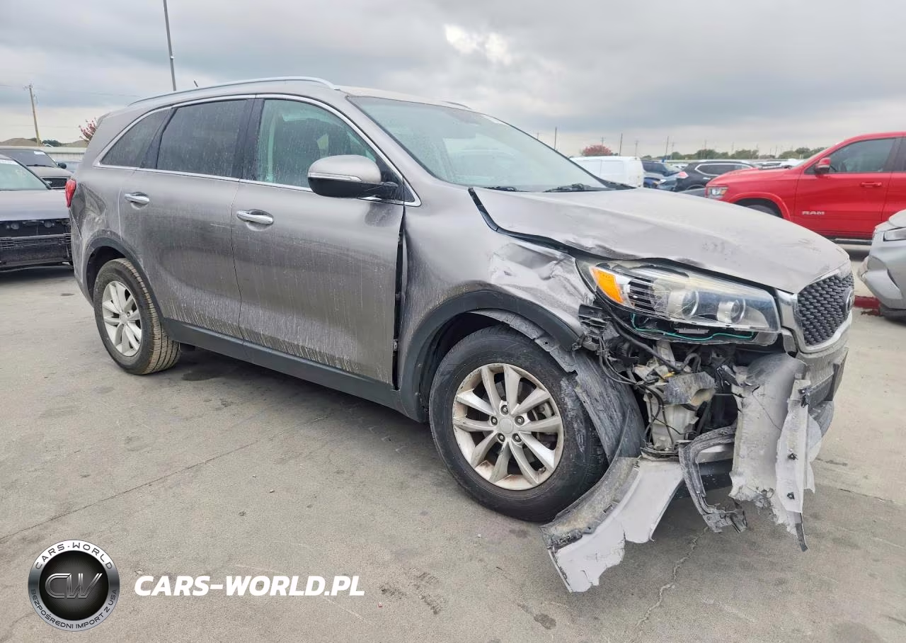 2017 Kia Sorento Lx VIN:5XYPG4A35HG297654 - 4