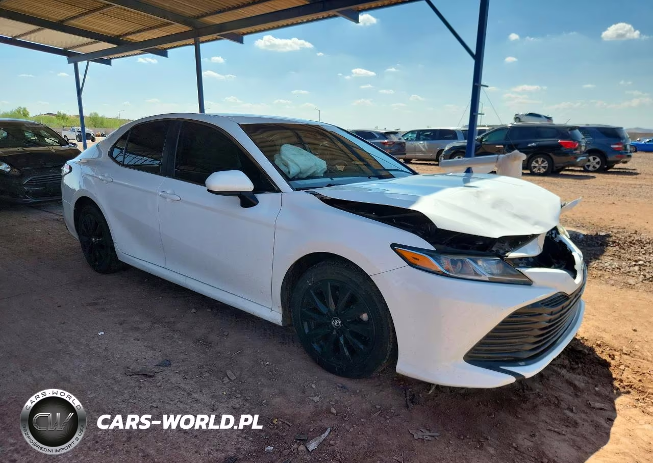 2020 Toyota Camry Le VIN:4T1C11AK1LU912080 - 4