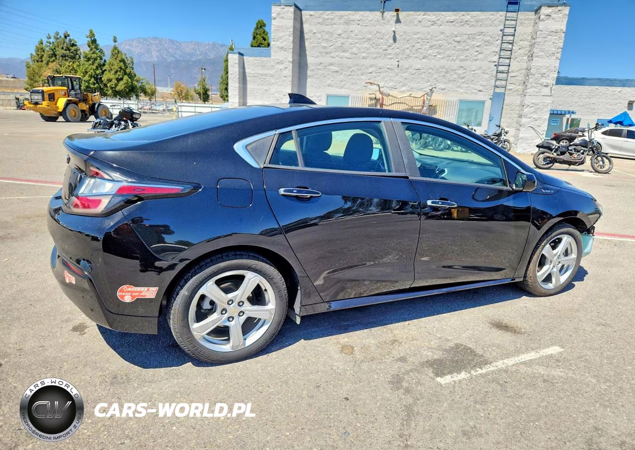 2018 Chevrolet Volt Lt VIN:1G1RC6S50JU150803 - 3