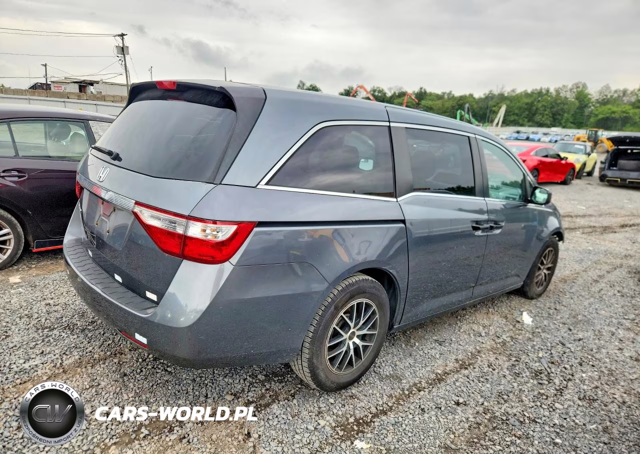 2011 Honda Odyssey Lx VIN:5FNRL5H2XBB036770 - 3