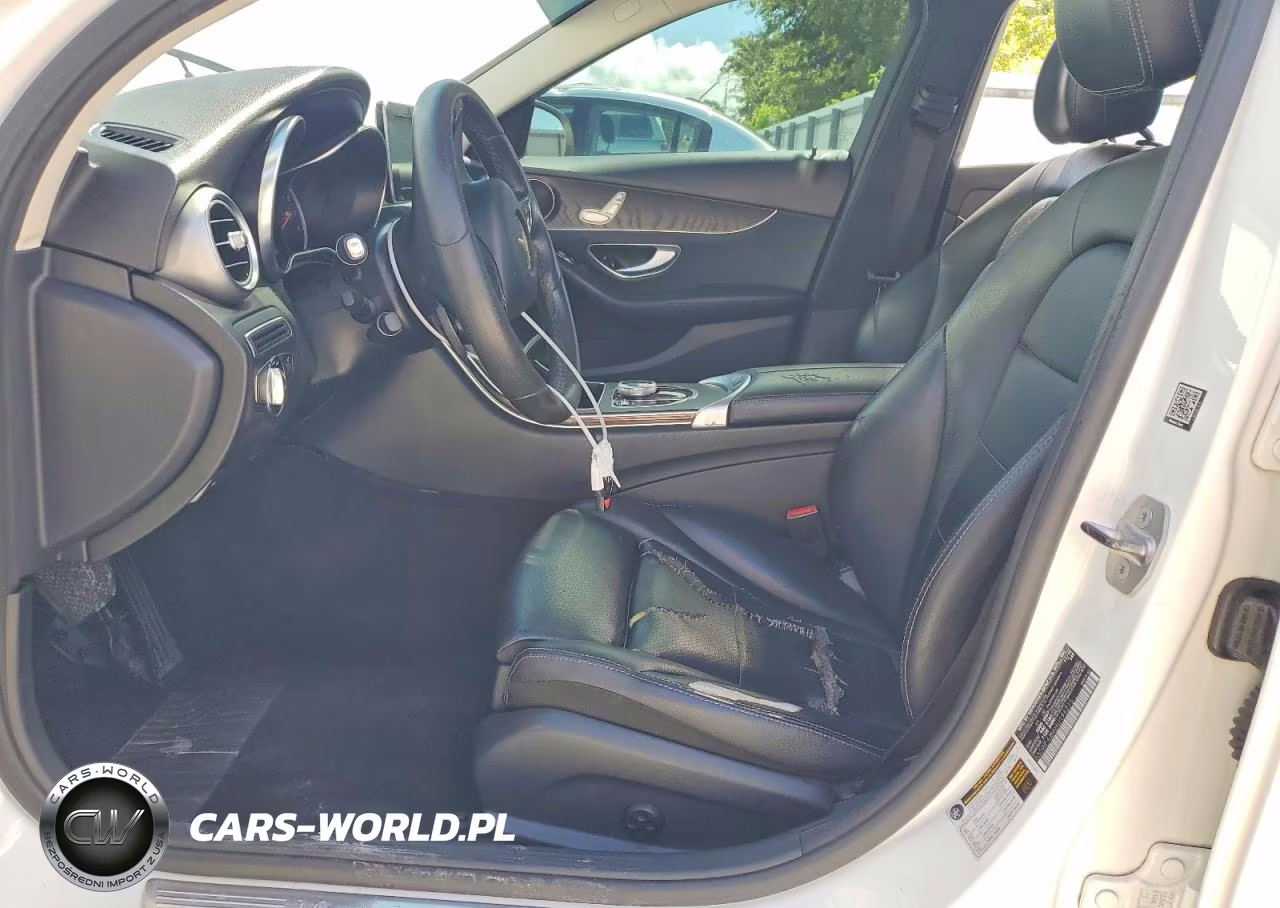 2017 Mercedes-Benz C 300 VIN:55SWF4JB6HU196215 - 7