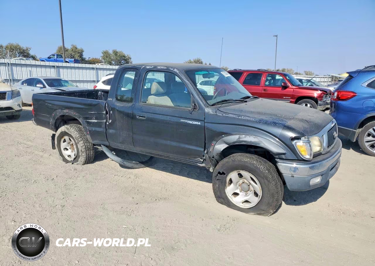 2003 Toyota Tacoma V6 VIN:5TEWN72N73Z205655 - 4