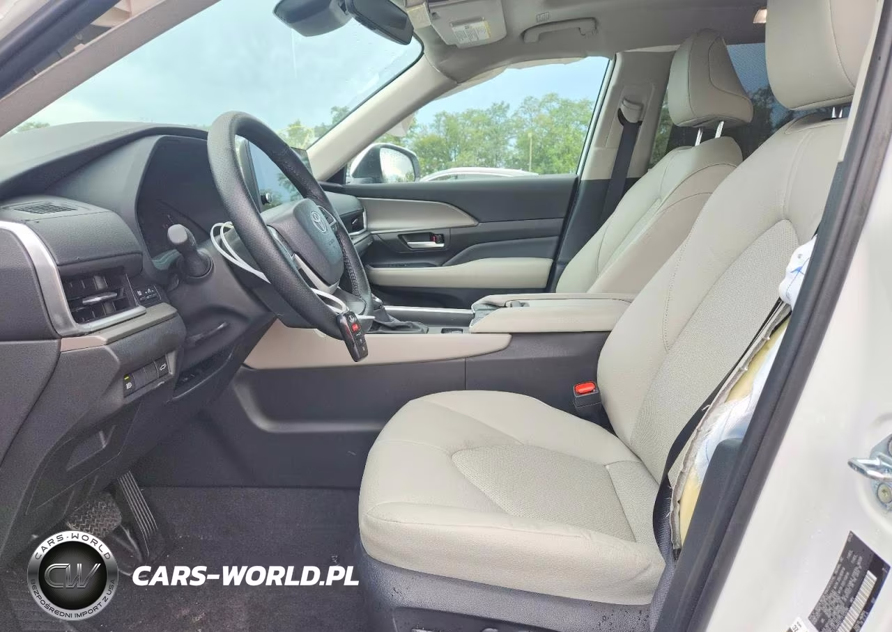 2026 Toyota Grand Highlander Xle VIN:5TDAAAB57TS123294 - 7
