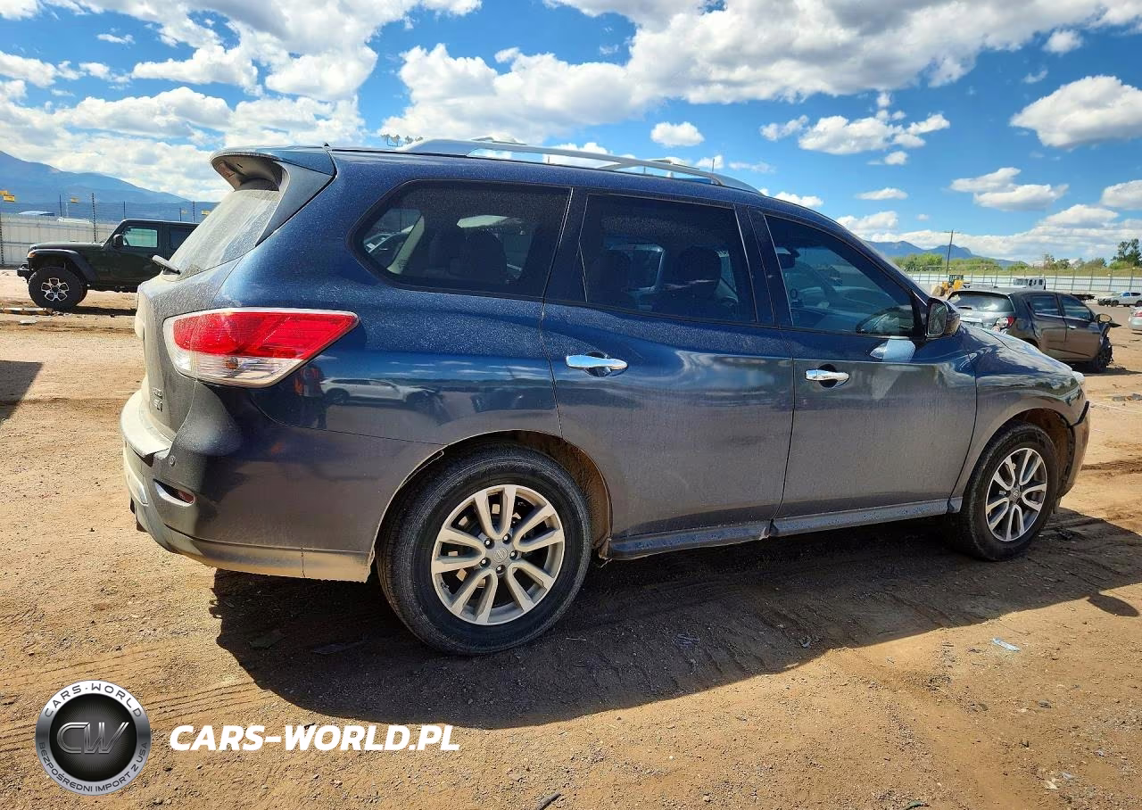 2015 Nissan Pathfinder VIN:5N1AR2MM4FC643876 - 3