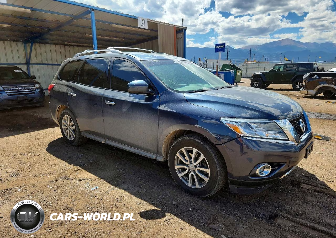 2015 Nissan Pathfinder VIN:5N1AR2MM4FC643876 - 4