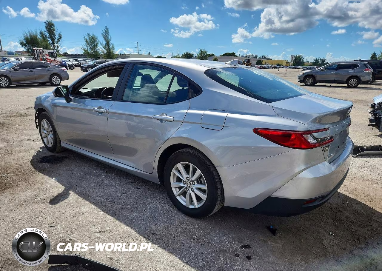 2025 Toyota Camry Le VIN:4T1DAACK0SU035517 - 2