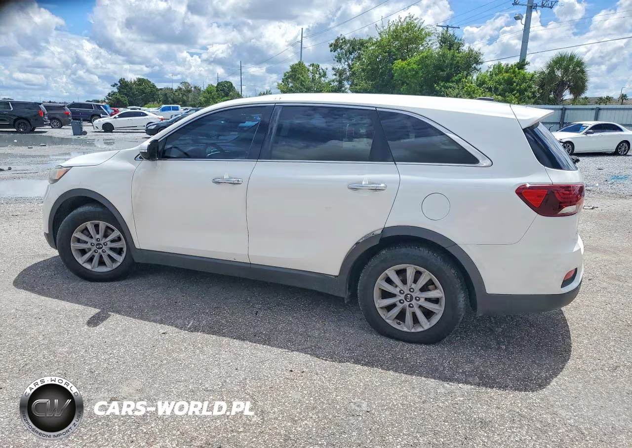 2019 Kia Sorento Lx V6 VIN:5XYPG4A51KG485208 - 2