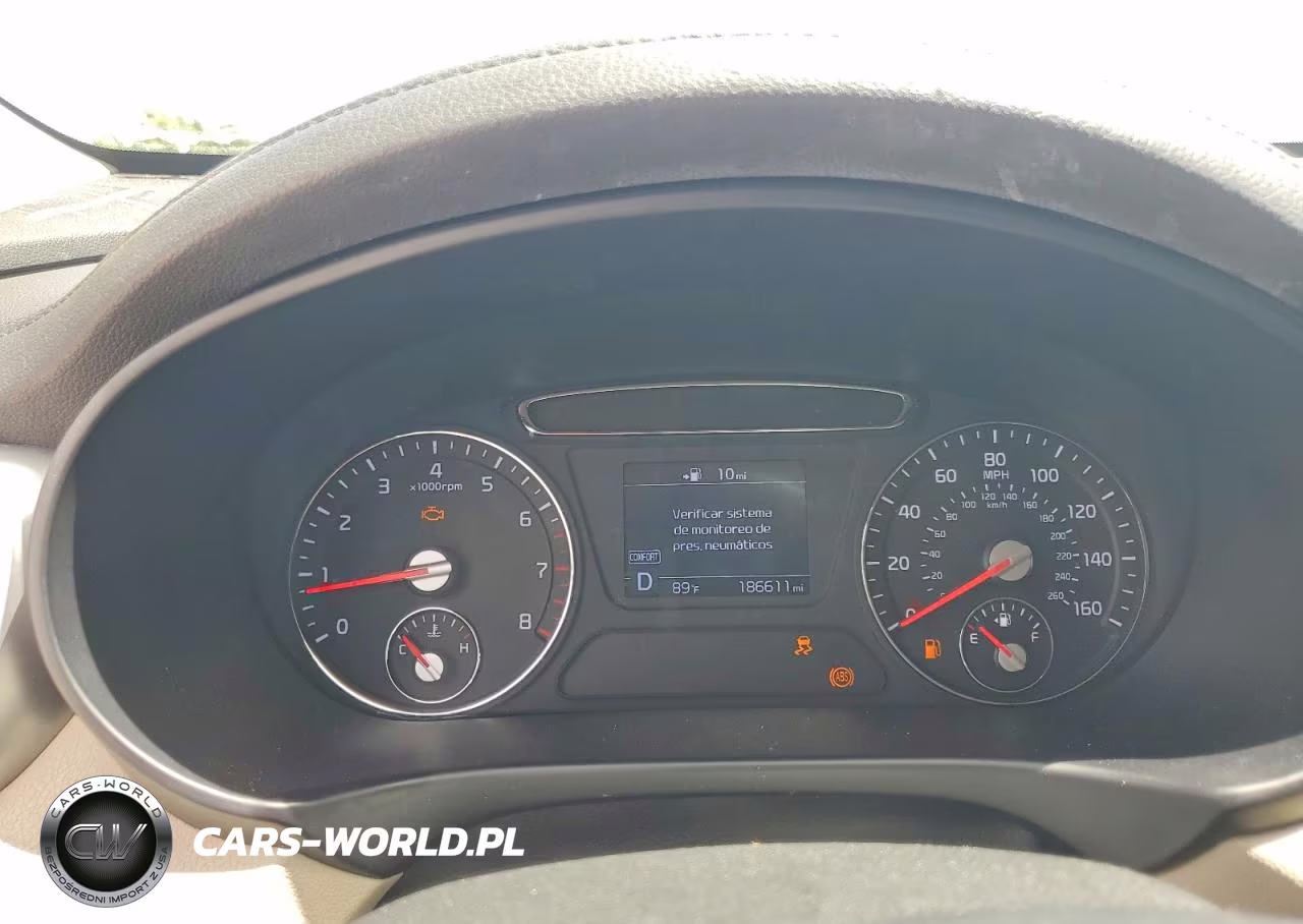 2019 Kia Sorento Lx V6 VIN:5XYPG4A51KG485208 - 9