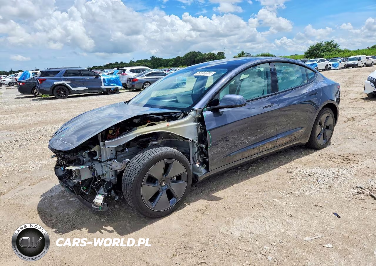 2023 Tesla Model 3 – zdjęcie 1 z 12
