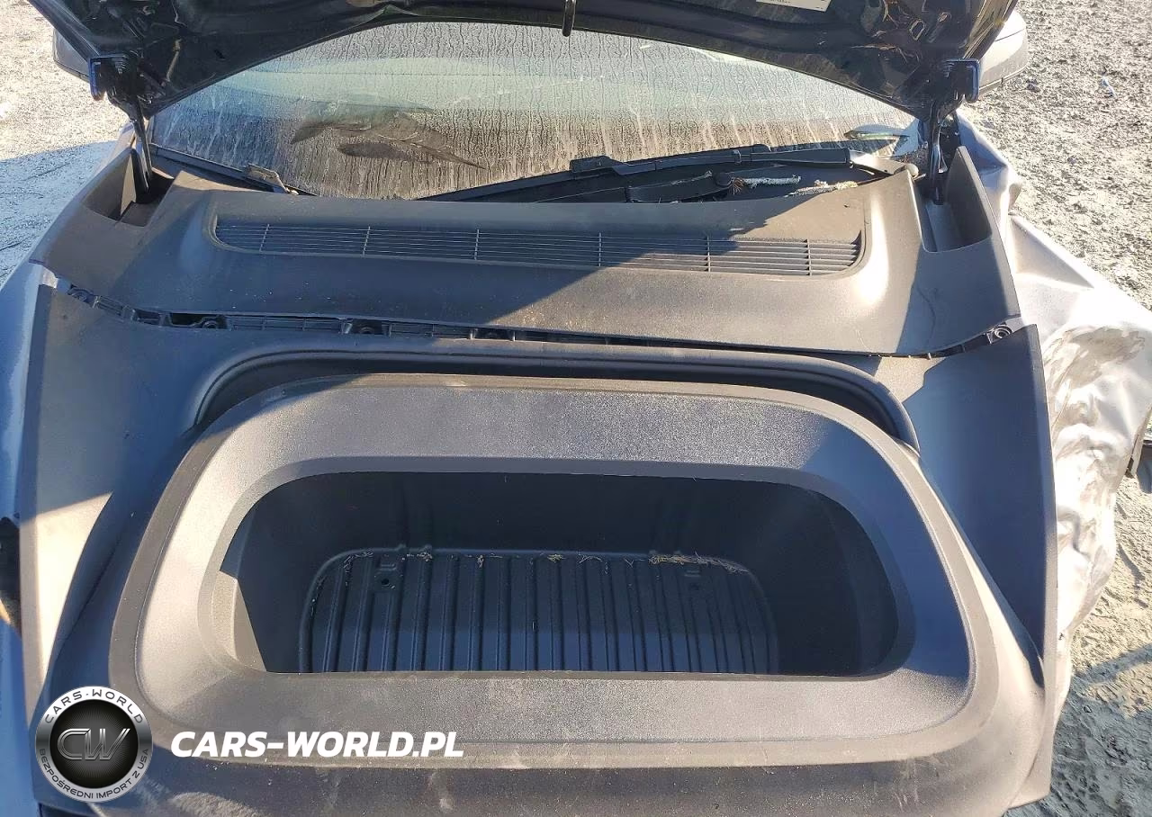 2026 Tesla Model Y VIN:7SAYGDED6TA652256 - 11