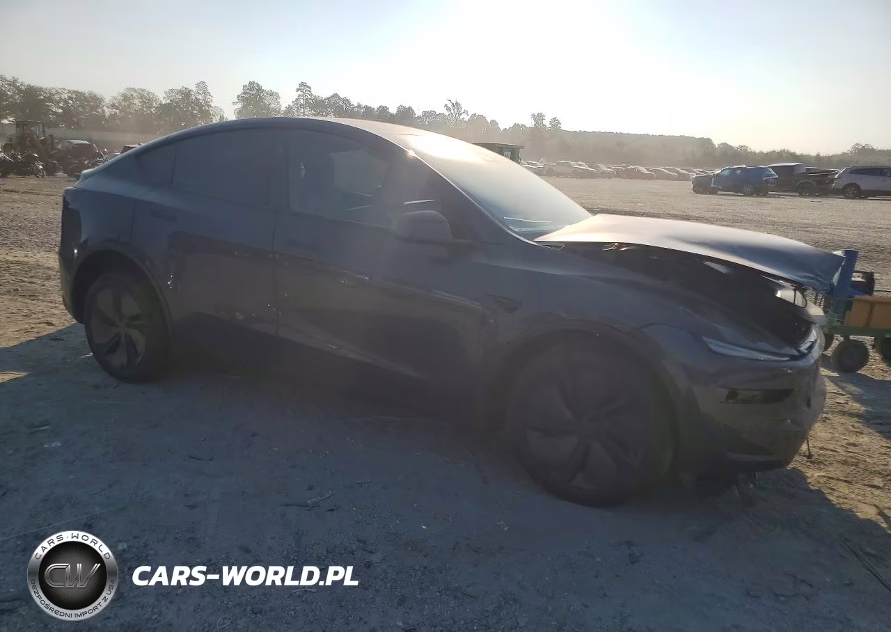 2026 Tesla Model Y VIN:7SAYGDED6TA652256 - 4