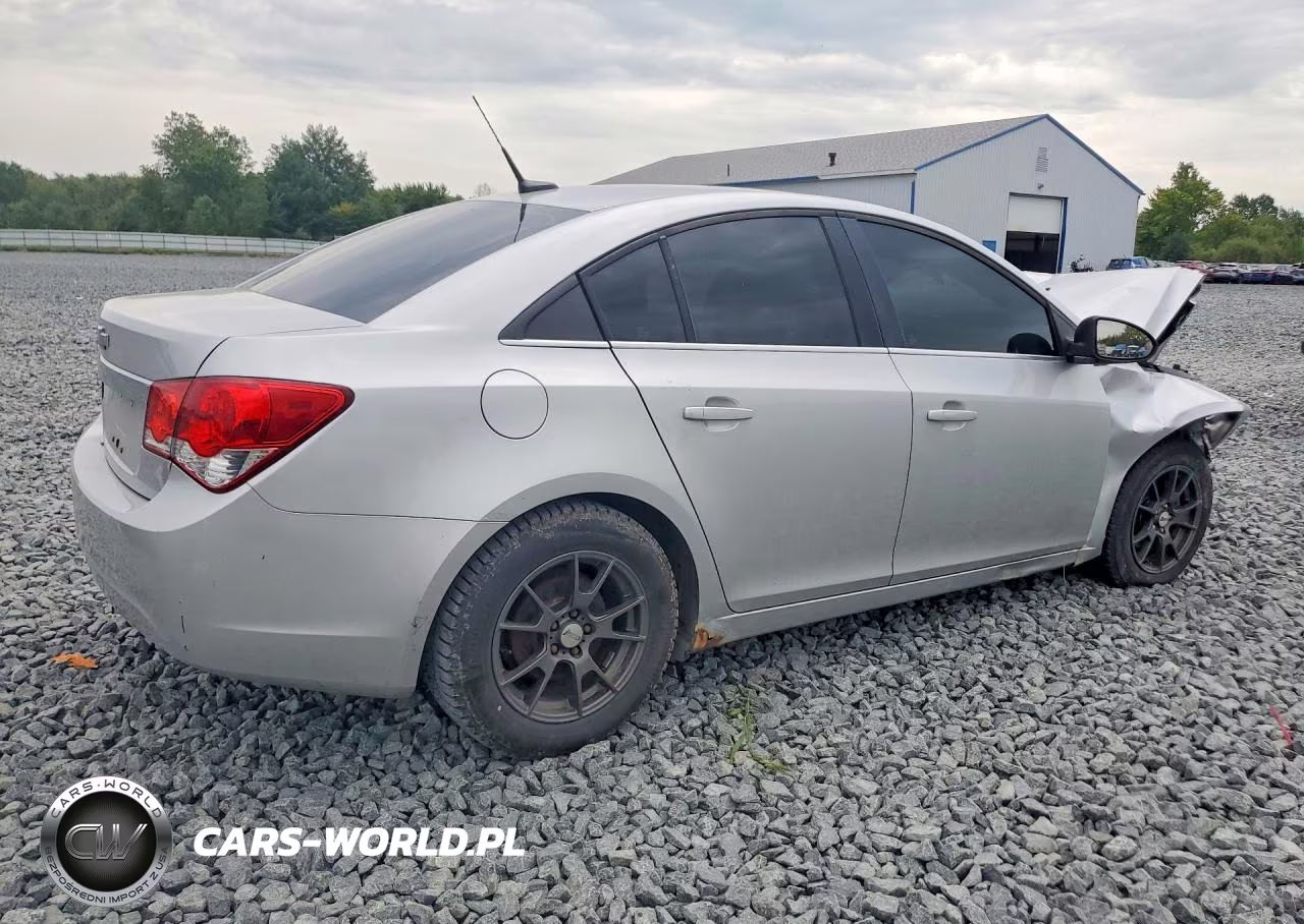 2011 Chevrolet Cruze Ls VIN:1G1PD5SHXB7226214 - 3