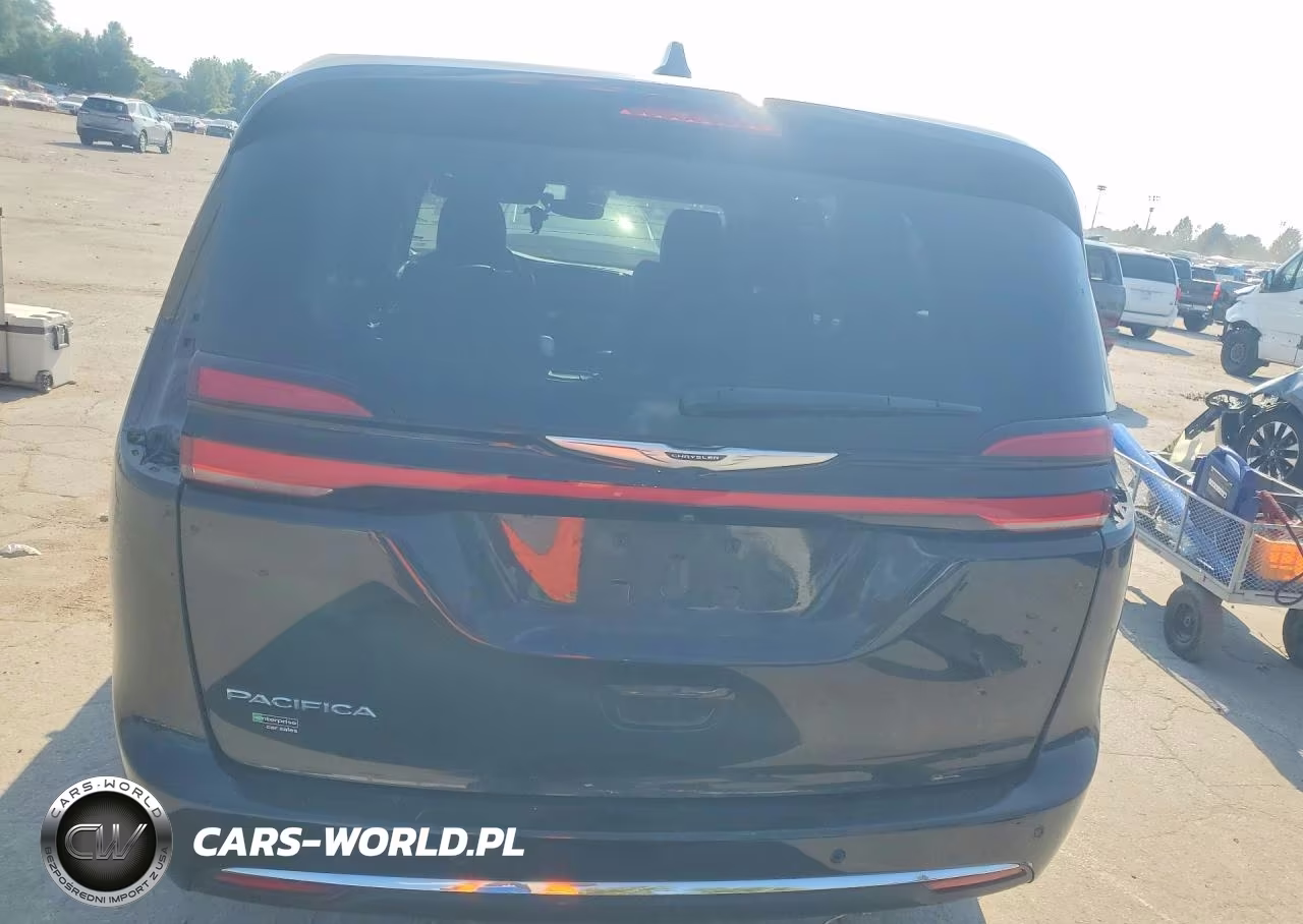 2023 Chrysler Pacifica Touring L VIN:2C4RC1BG0PR631927 - 6