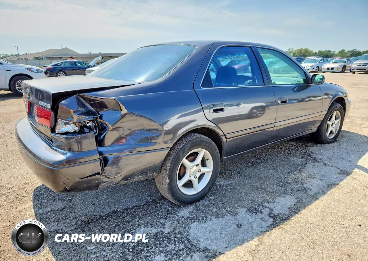 2000 Toyota Camry Le VIN:JT2BG22KXY0489610 - 3