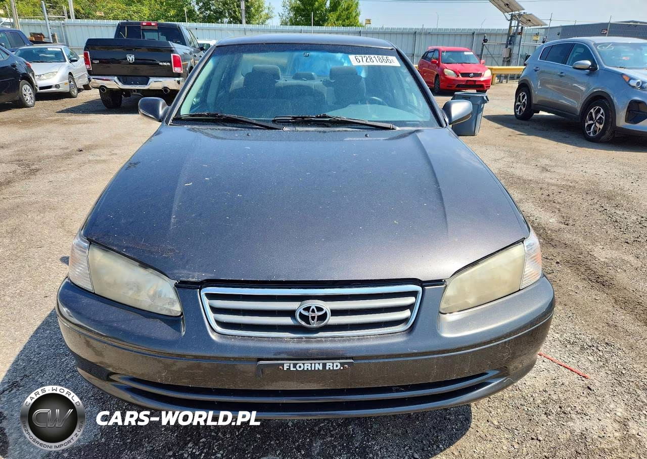 2000 Toyota Camry Le VIN:JT2BG22KXY0489610 - 5