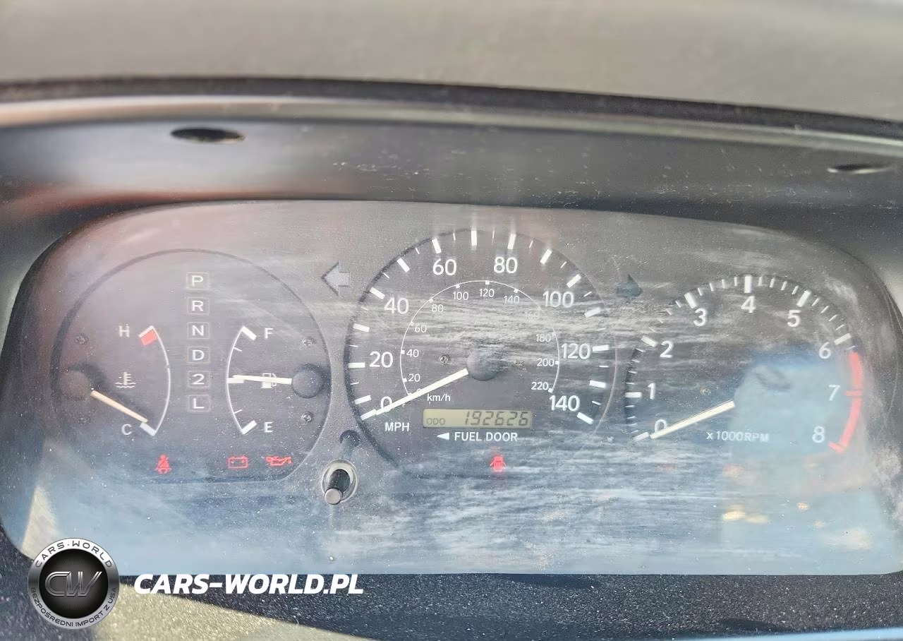 2000 Toyota Camry Le VIN:JT2BG22KXY0489610 - 9