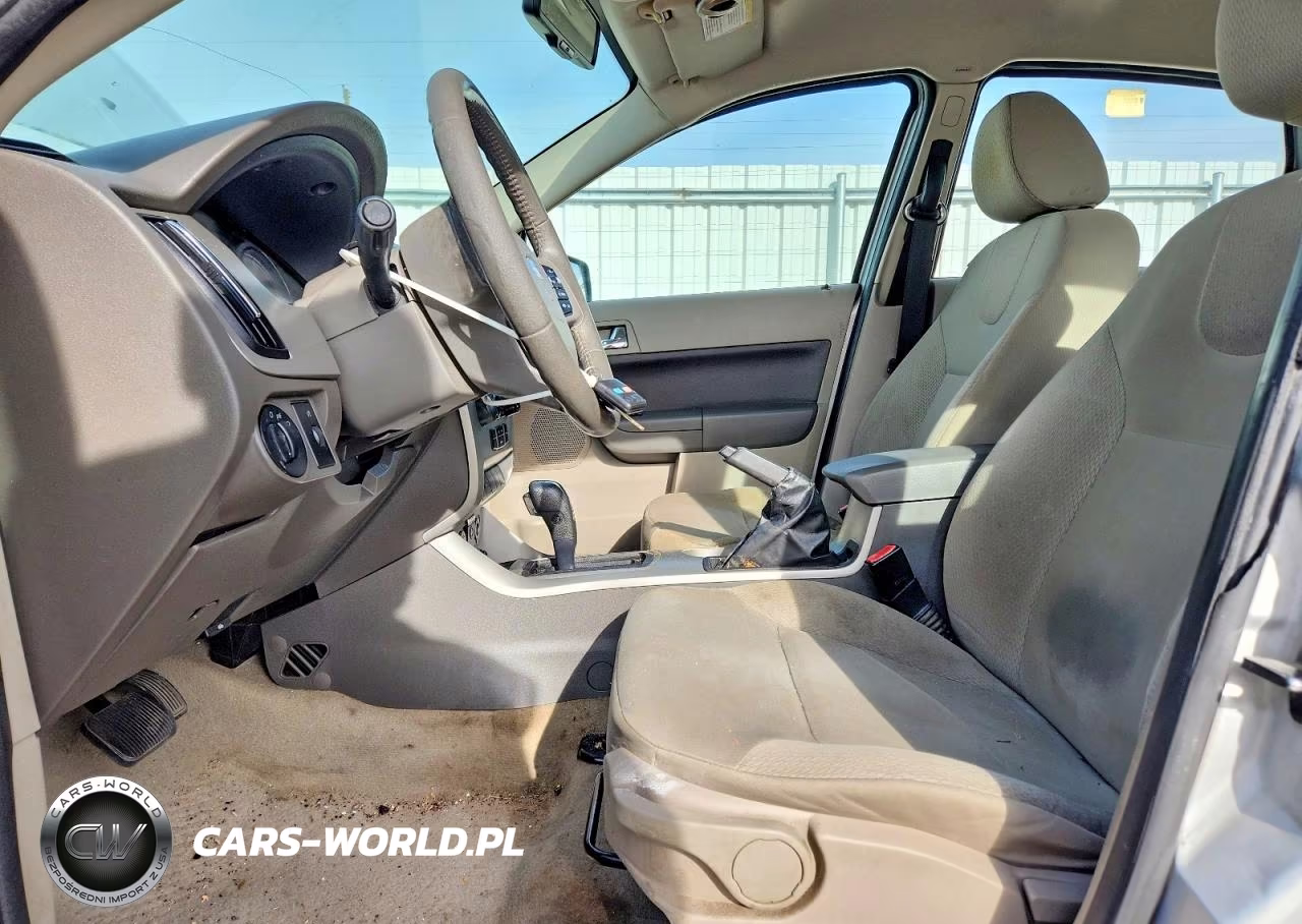 2008 Ford Focus Se VIN:1FAHP35N48W180053 - 7