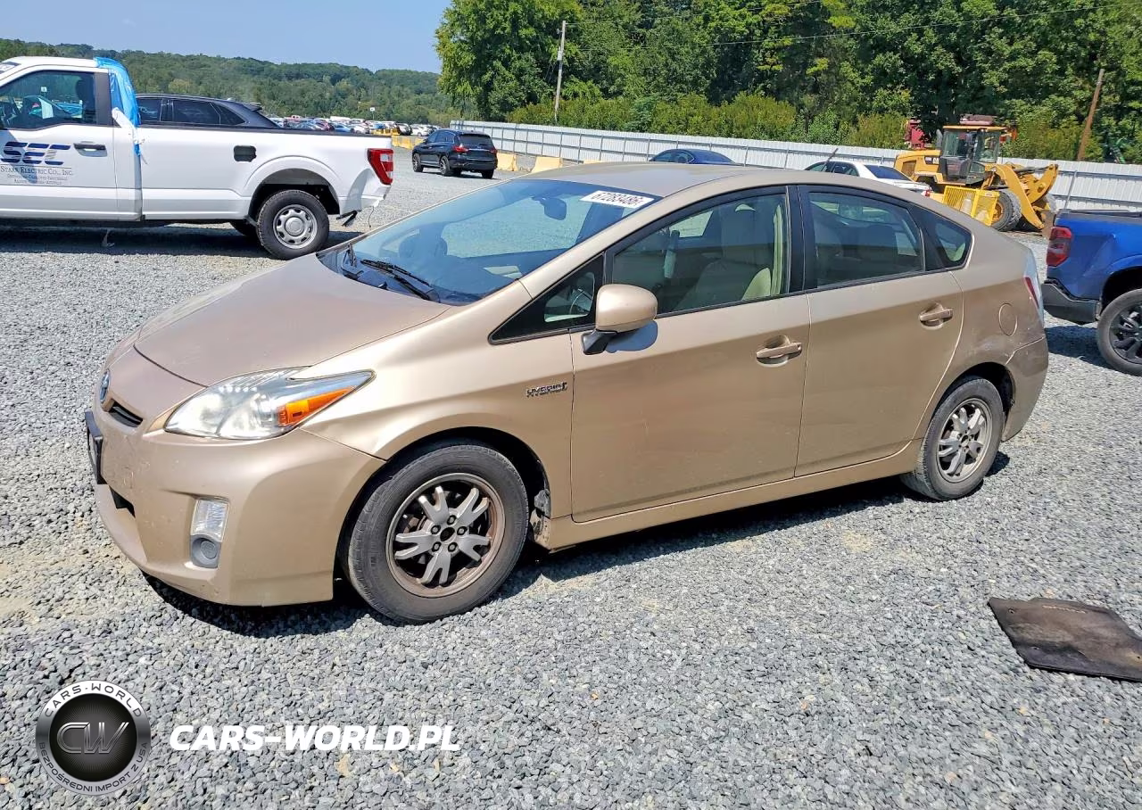 2011 Toyota Prius Four VIN:JTDKN3DU8B1400135 - 1