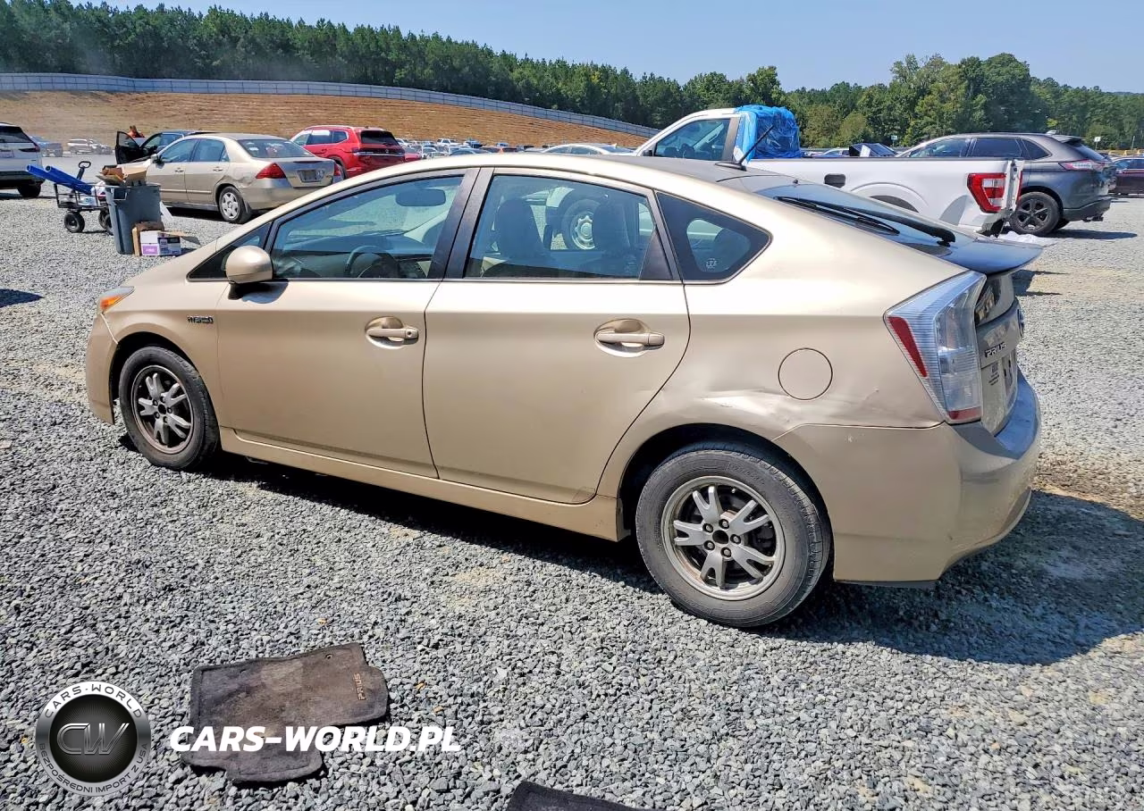 2011 Toyota Prius Four VIN:JTDKN3DU8B1400135 - 2