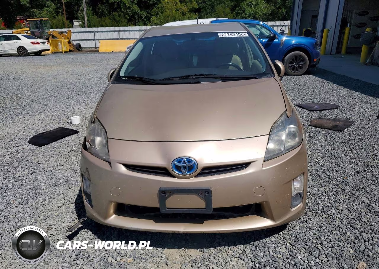 2011 Toyota Prius Four VIN:JTDKN3DU8B1400135 - 5