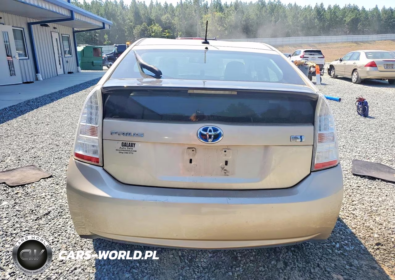 2011 Toyota Prius Four VIN:JTDKN3DU8B1400135 - 6