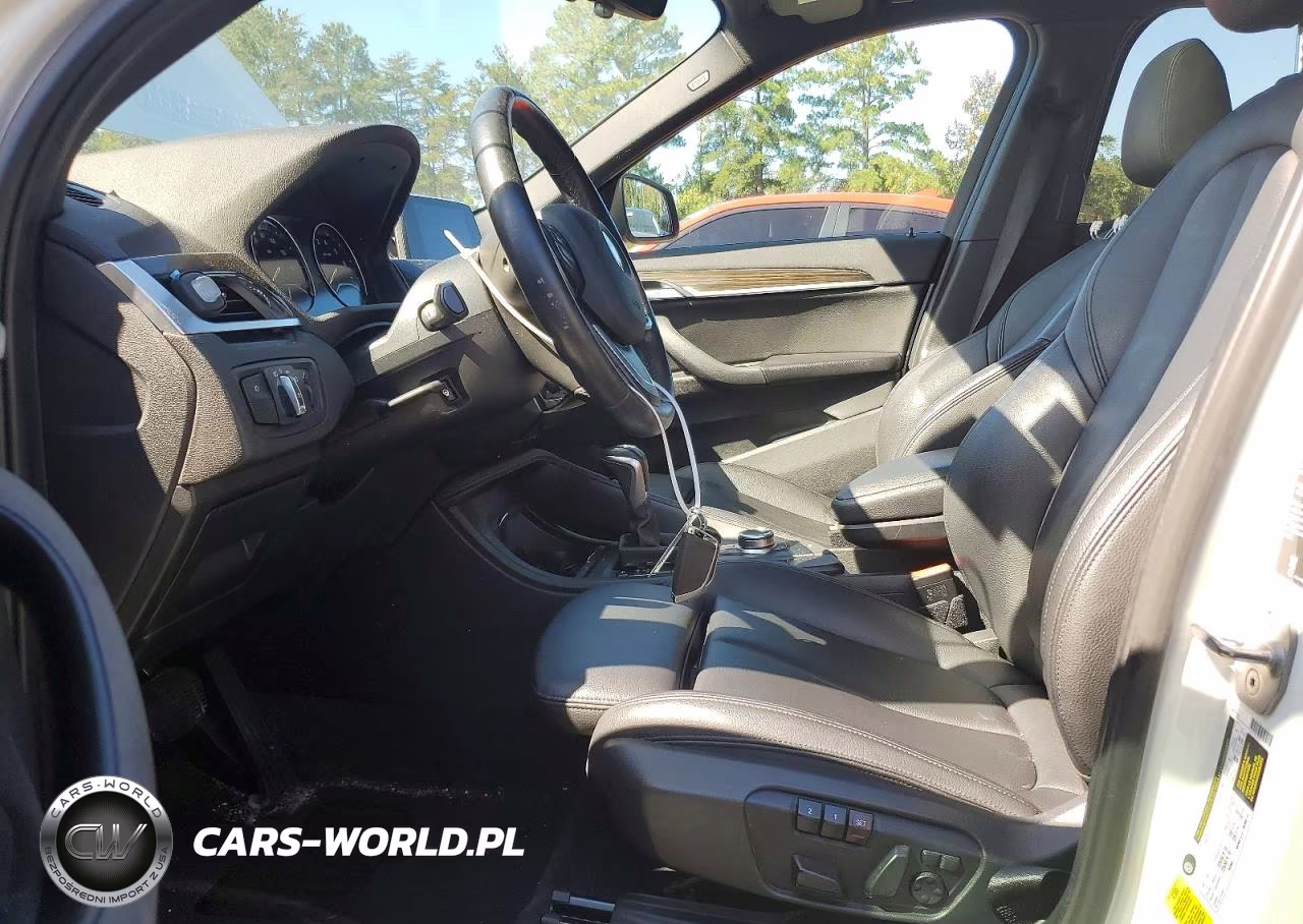 2018 BMW X1 Sdrive28I VIN:WBXHU7C34J5L09211 - 7