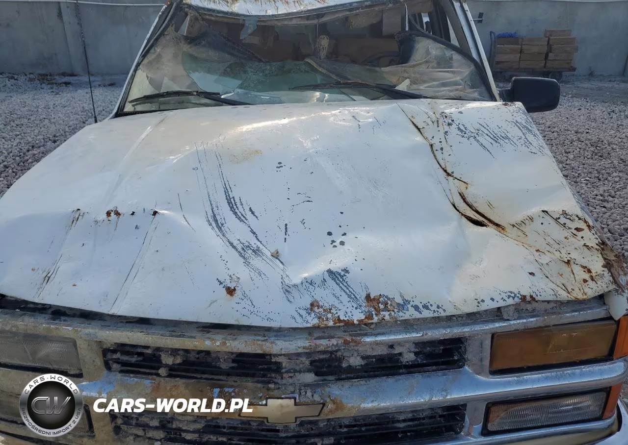 1997 Chevrolet Suburban C1500 VIN:1GNEC16R0VJ393502 - 11